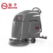 小型手推式洗地機，備受超市的喜愛(ài)