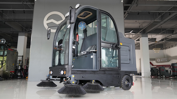  工業(yè)車(chē)間的掃地機好不好用呢？