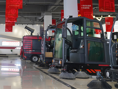 掃地車(chē)設備主要由哪些部分組成