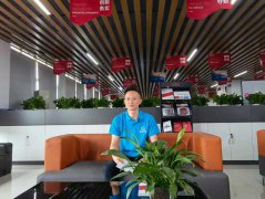 “揚子讓我半年銷(xiāo)售額破千萬(wàn)”——揚子TOP1代理商馬總