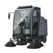 揚子工業(yè)教您清掃車(chē)的日常維護