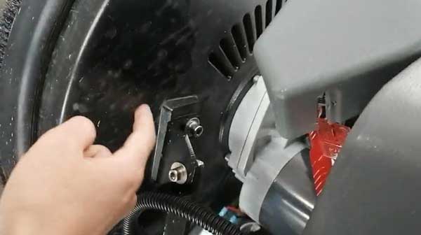 洗地機刷盤(pán)電機罷工怎么辦