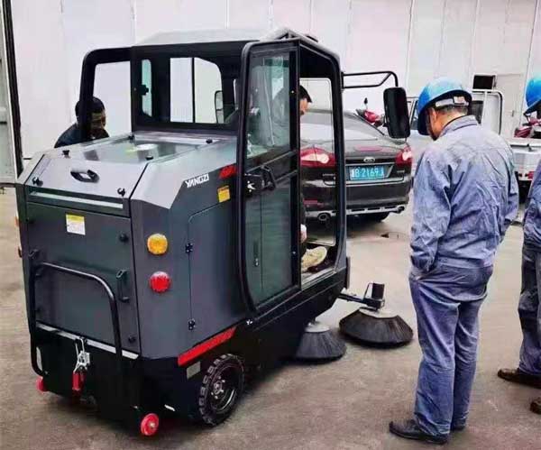 小區掃地車(chē)噪音大是什么原因